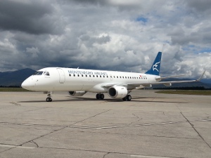 Data/Images/vest_novi_embraer_01_s.jpg